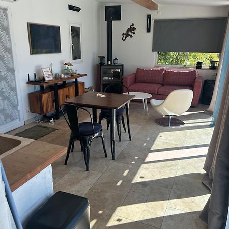 La Bastide Aixoise Avec Piscine Et Jacuzzi Prive Apartment Aix-en-Provence Bagian luar foto